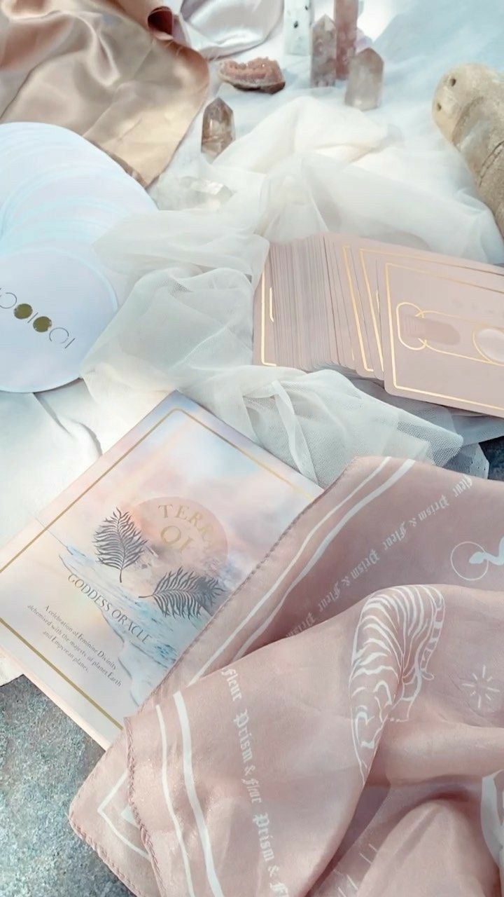 DAY 22 — Holiday Deal 20% OFF Glowing Goddess Facial + FREE Oracle Card Reading & Back Treatment